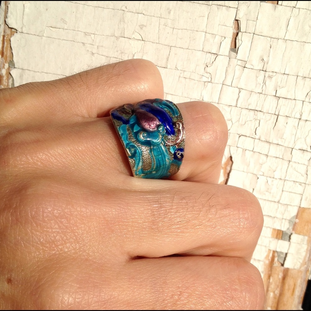 Vintage Chinese Enamel Ring